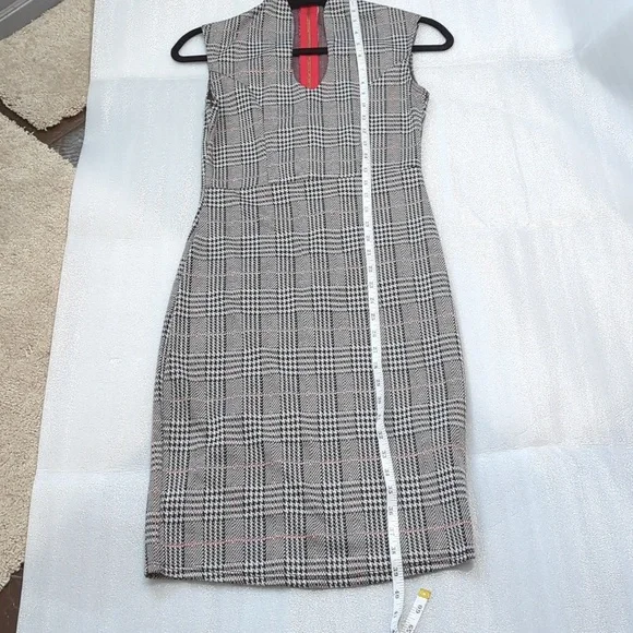 Rolla Coster Women's Black and White Patterned Split Neck Midi Dress Size M - Picture 7 of 7